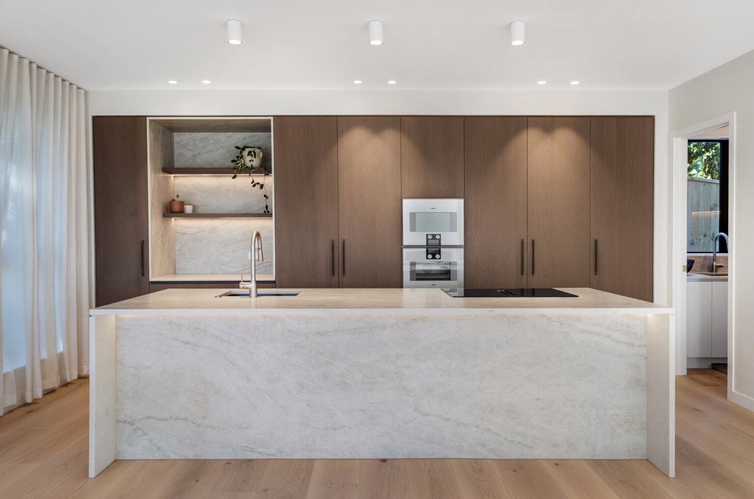Isobel Road, Greenhithe interior photograph