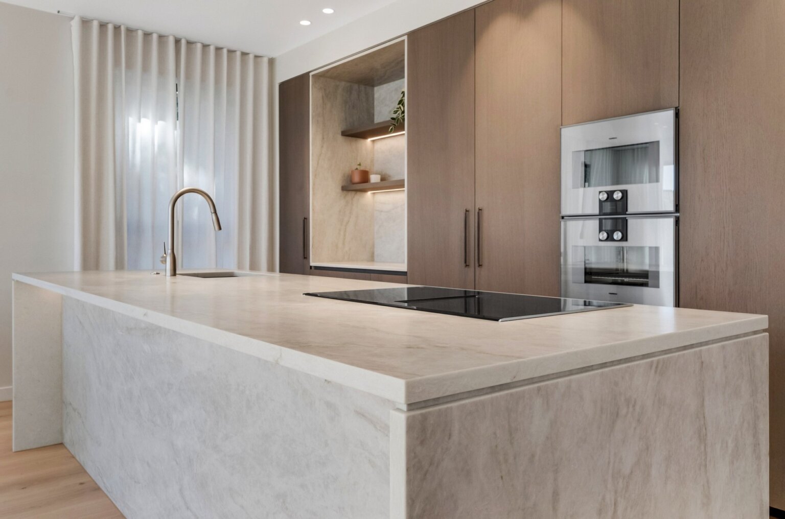 Isobel Road, Greenhithe interior photograph