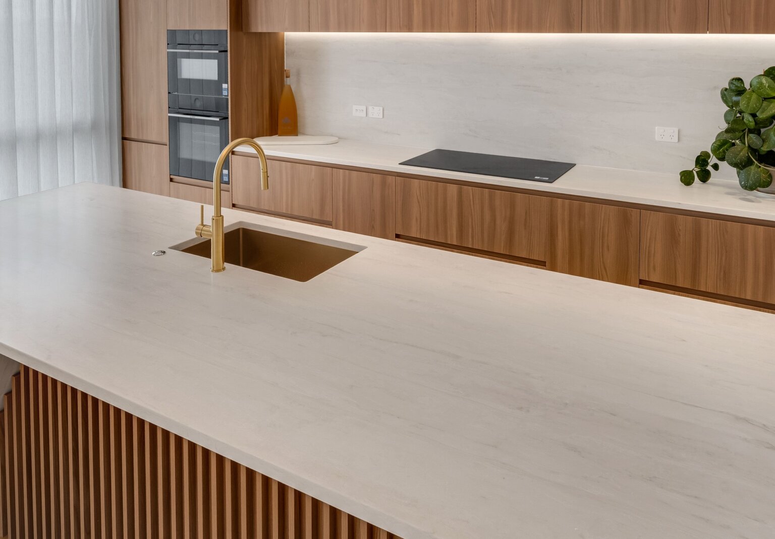 Southridge Road, Flat Bush interior photograph